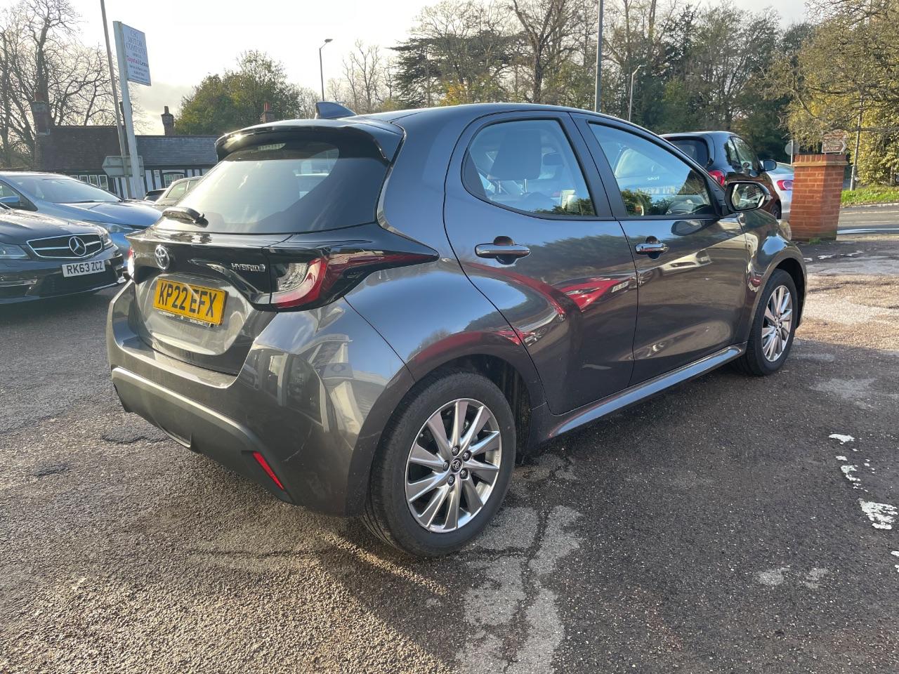2022 Toyota Yaris 1.5 Hybrid Icon 5dr CVT - APPLE CAR PLAY - R/CAMERA - BLUETOOTH