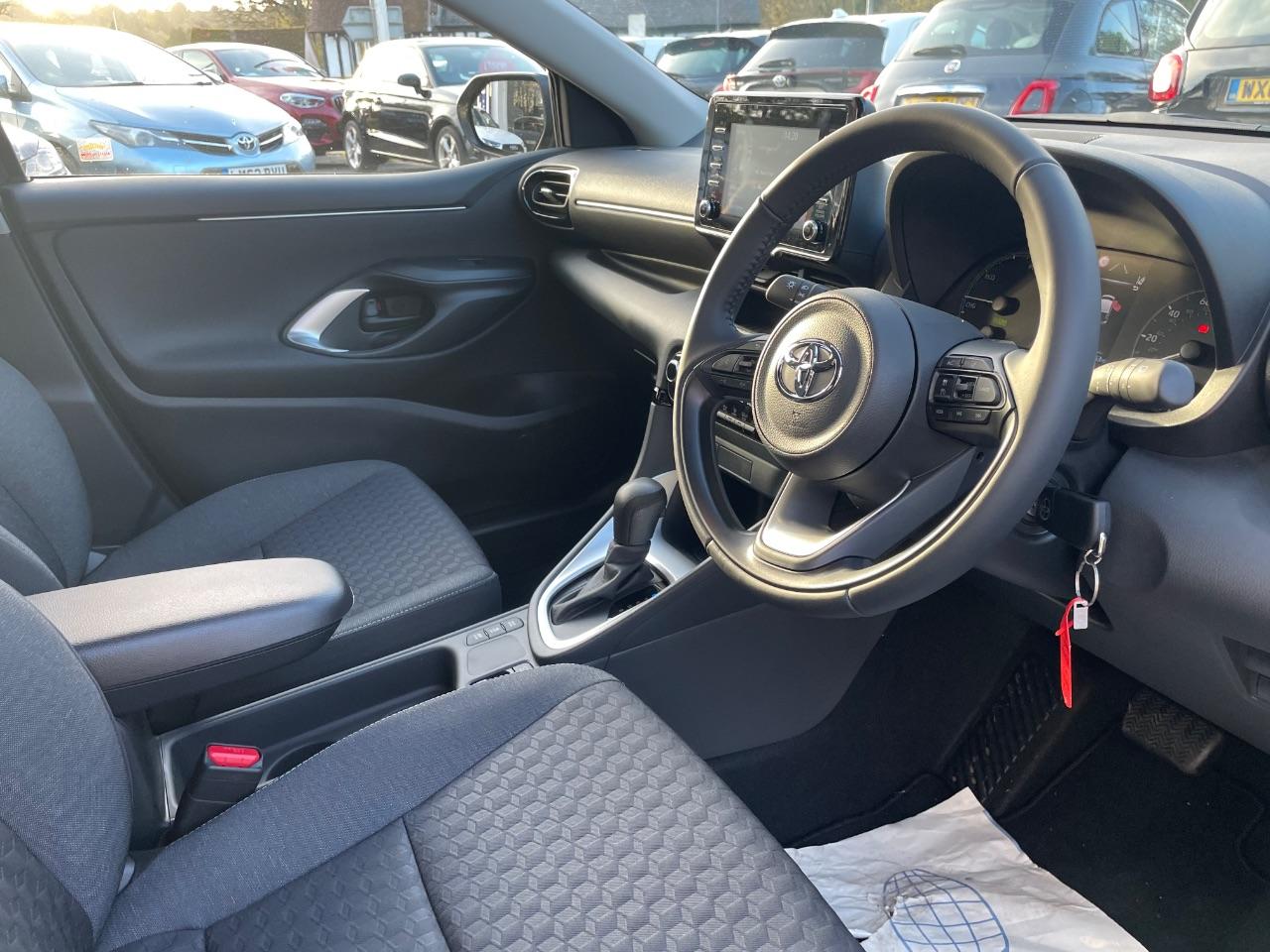 2022 Toyota Yaris 1.5 Hybrid Icon 5dr CVT - APPLE CAR PLAY - R/CAMERA - BLUETOOTH