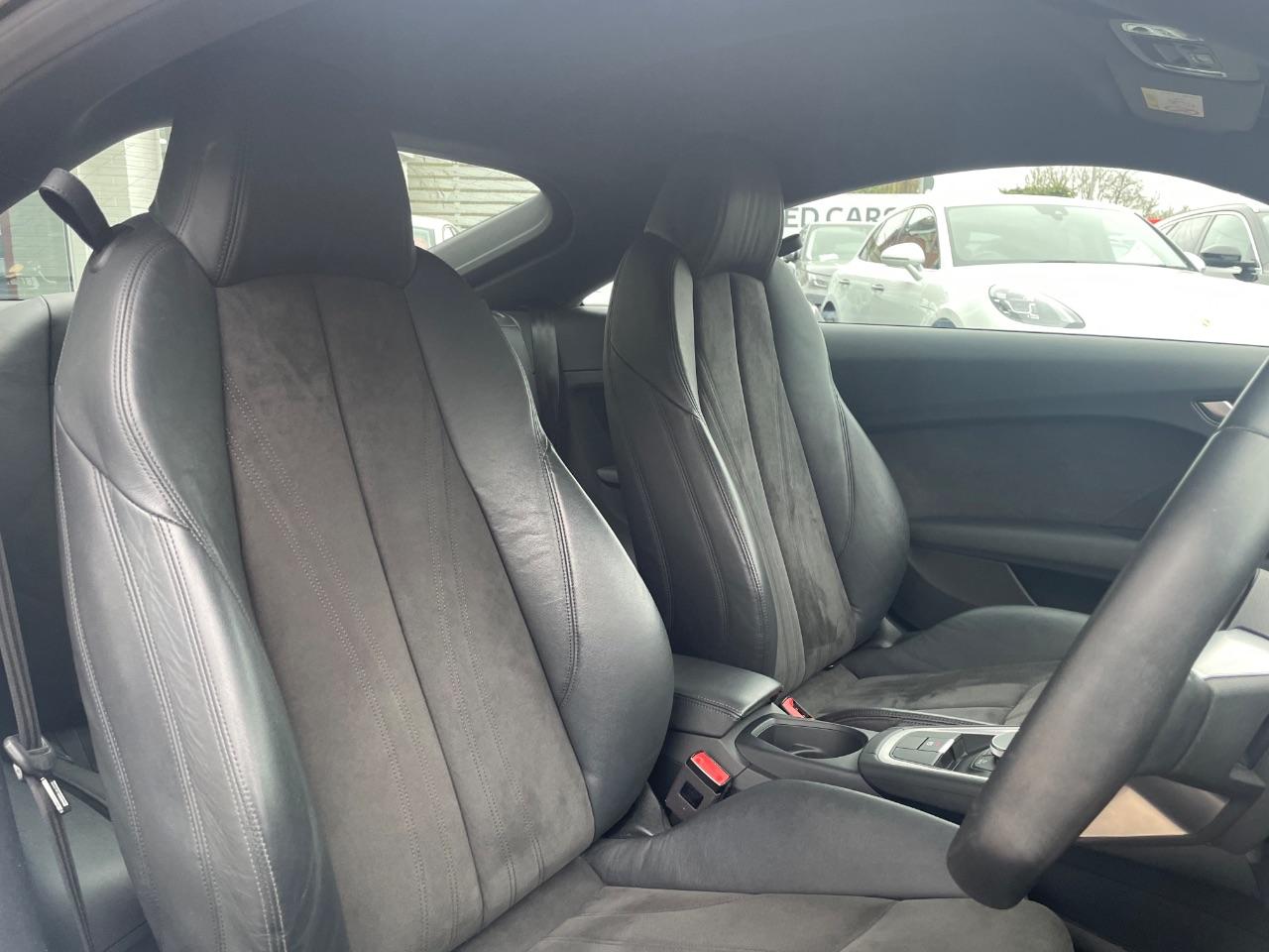 2022 Toyota Yaris 1.5 Hybrid Icon 5dr CVT