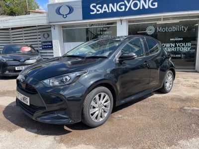 Toyota Yaris 1.5 Hybrid Icon 5dr CVT - APPLE CAR PLAY - REAR CAMERA - BLUETOOTH Hatchback Petrol / Electric Hybrid Black at CSG Motor Company Chalfont St Giles