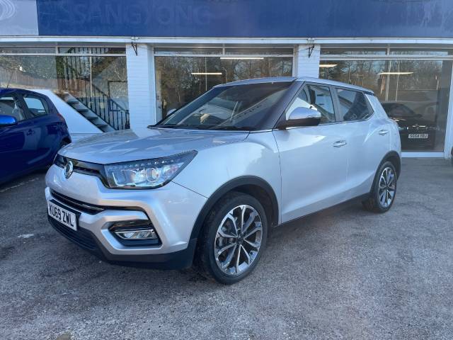 SsangYong Tivoli 1.6 Ultimate 5dr Auto - NAV - BLUETOOTH - CAMERA - H/LEATHER Hatchback Petrol Silver