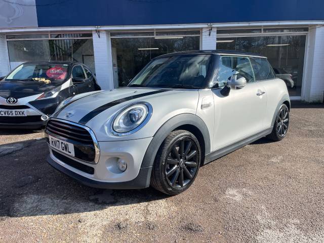 Mini Hatchback 1.5 Cooper 3dr Auto - £7360 OPTIONS -CHILLI PACK - MEDIA XL - SUNROOF Hatchback Petrol Silver