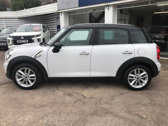 2012 Mini Countryman 1.6 Cooper 5dr - FSH -  1/2 LEATHER- BLUETOOTH - CRUISE CONTROL