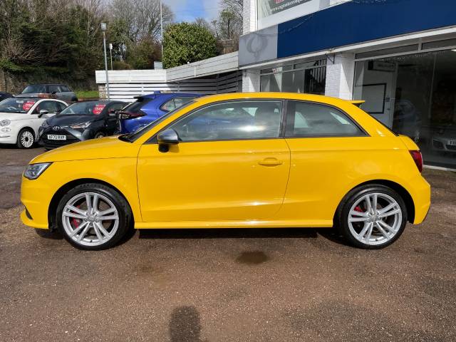 2015 Audi S1 Hatchback 2.0 S1 TFSI Quattro 3dr - HEATED BLACK LEATHER - NAV - PARKING SENSORS