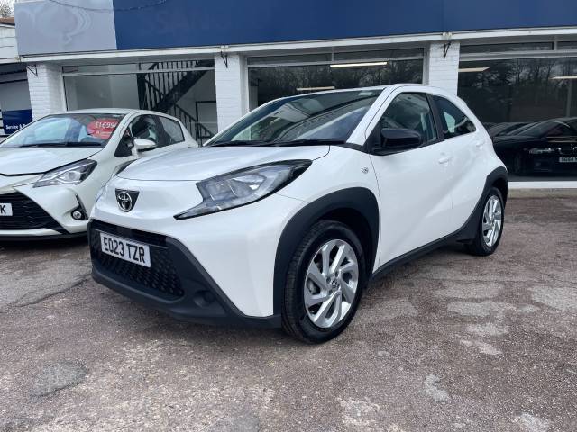 Toyota Aygo X 1.0 VVT-i Pure 5dr - FTSH - ONE OWNER - CAR PLAY Hatchback Petrol White