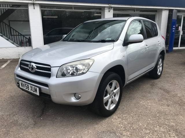 Toyota Rav-4 2.0 VVT-i XT-R 5dr Auto - Estate Petrol Silver