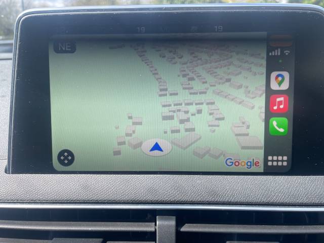 2017 Peugeot 3008 1.2 PureTech Allure 5dr - ONE OWNER - FSH - APPLE CAR PLAY - HEAD UP DISPLAY
