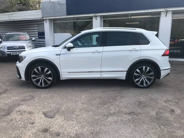 2017 Volkswagen Tiguan 2.0 TDi 150 4Motion R-Line 5dr - SUNROOF - NAV - H/SEATS