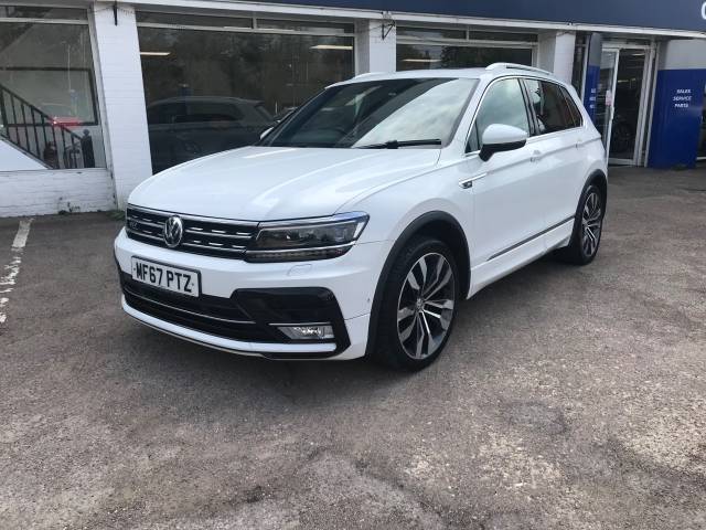 Volkswagen Tiguan 2.0 TDi 150 4Motion R-Line 5dr - SUNROOF - NAV - H/SEATS Estate Diesel White