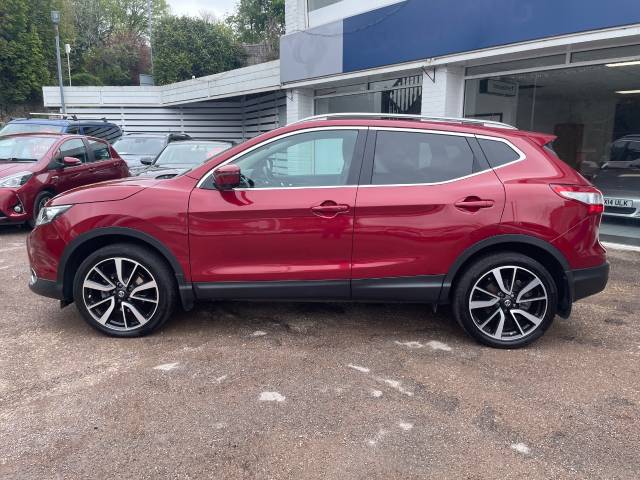 2015 Nissan Qashqai 1.6 dCi Tekna 5dr Xtronic