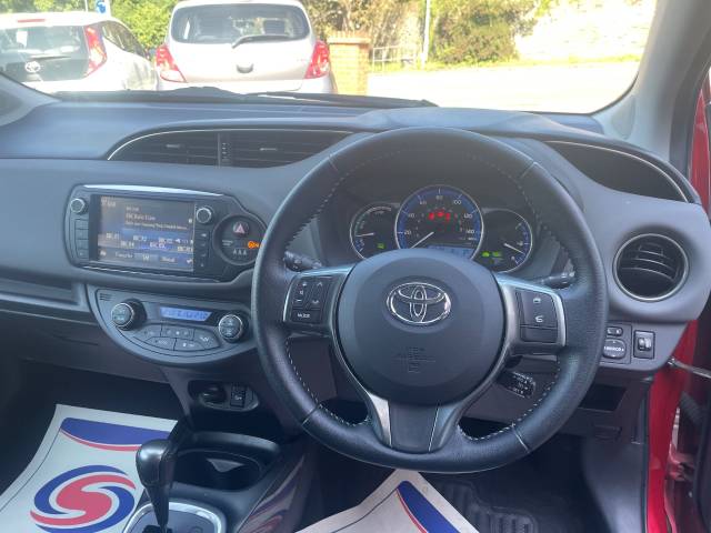 2016 Toyota Yaris 1.5 Hybrid Icon 5dr CVT - ONE OWNER - FTSH - CAMER