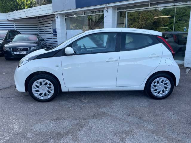 2021 Toyota Aygo 1.0 VVT-i X-Play TSS 5dr - CAMERA - CAR PLAY - BLUETOOTH
