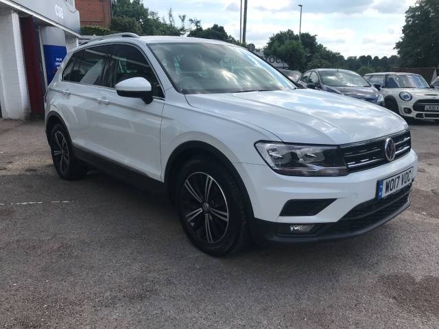 2017 Volkswagen Tiguan 2.0 TDi 150 SE Nav 5dr - FVSH - H/SEAT - CAR PLAY - PARKING SENSORS
