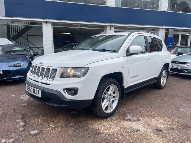 Jeep Compass 2.4 Limited 5dr CVT Auto - HEATED LEATHER - BLUETOOTH - FSH Estate Petrol White