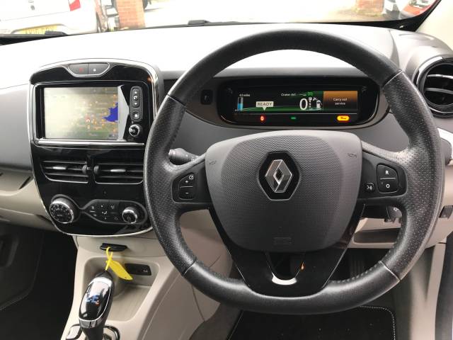 2016 Renault Zoe ZOE DYNAMIQUE NAV AUTO - FULL RENAULT HISTORY - NAV - CAMERA