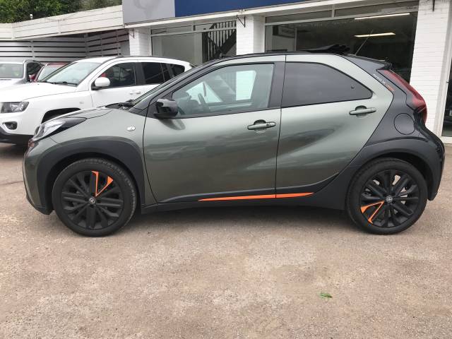 2022 Toyota Aygo X 1.0 VVT-i Limited Edition 5dr - CANVAS ROOF - HEATED SEATS - PARKING SENSORS