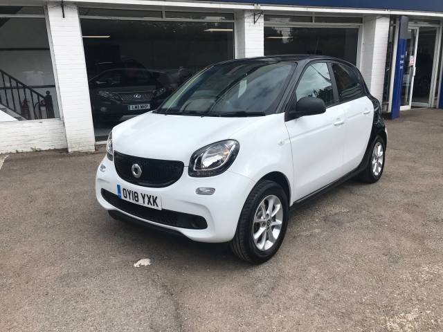Smart Forfour 1.0 Passion 5dr -BLUETOOTH - AIR CON - ALLOYS Hatchback Petrol Black