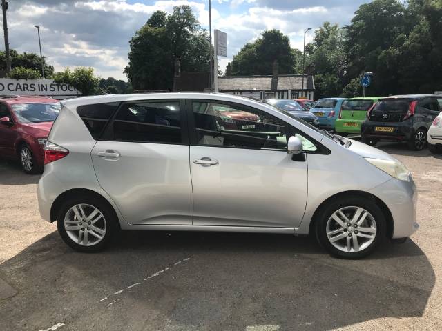 2012 Toyota Verso-s 1.33 Dual VVT-i T Spirit 5dr Multidrive S - FTSH - PANORAMIC ROOF - SAT NAV - CAMAERA
