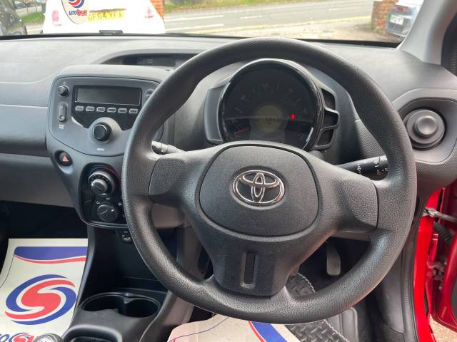 2016 Toyota Aygo 1.0 VVT-i X 5dr - REAR CAMERA - BLUETOOTH - AIR CON - ALLOYS
