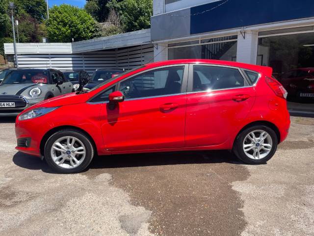 2014 Ford Fiesta 1.5 TDCi Zetec 5dr - OWNER - FSH - ZERO TAX -H./SCREEN
