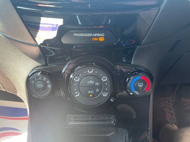2014 Ford Fiesta 1.5 TDCi Zetec 5dr - OWNER - FSH - ZERO TAX -H./SCREEN