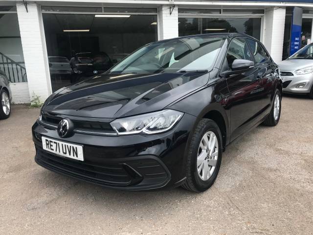Volkswagen Polo 1.0 Life 5dr- ONE OWNER - FVSH - CAR PLAY - PARKING SENSORS Hatchback Petrol Black