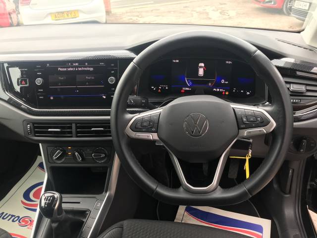 2021 Volkswagen Polo 1.0 Life 5dr- ONE OWNER - FVSH - CAR PLAY - PARKING SENSORS