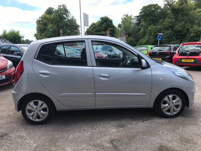 2012 Hyundai i10 1.2 Active 5dr - GREAT 1ST  CAR - SERVICES HISTORY