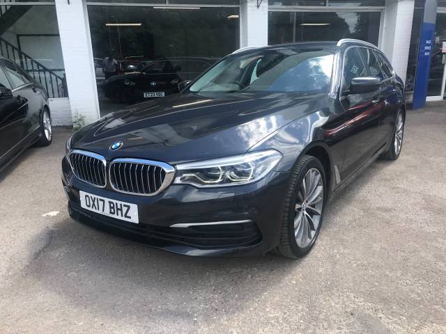 BMW 5 Series 3.0 530d SE 5dr Auto - H/LEATHER - NAV - PARKING SENSORS - FFSH Estate Diesel Grey