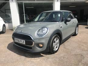 MINI HATCHBACK 2017 (66) at CSG Motor Company Chalfont St Giles