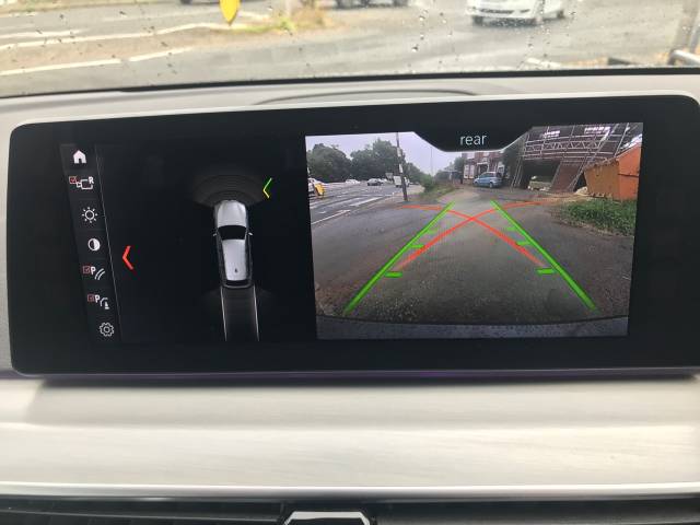 2017 BMW 5 Series 3.0 530d SE 5dr Auto - H/LEATHER - NAV - PARKING SENSORS - FFSH