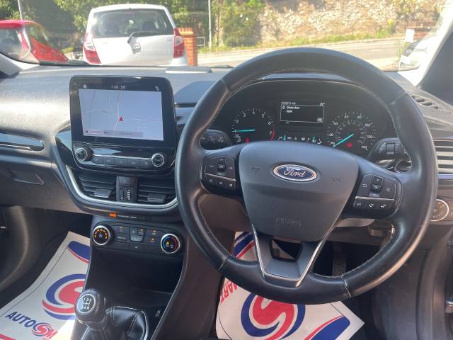 2017 Ford Fiesta 1.1 Zetec 3dr - AIR CON - ALLOYS - SAT NAV - BLUETOOTH