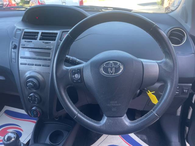 2009 Toyota Yaris 1.33 VVT-i TR 5dr [6] - AIR CON - ALLOYS -