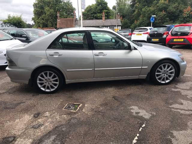 2005 Lexus IS 200 2.0 SE 4dr Auto - H/ LEATHER -  NAV - PARKING SESNOSR