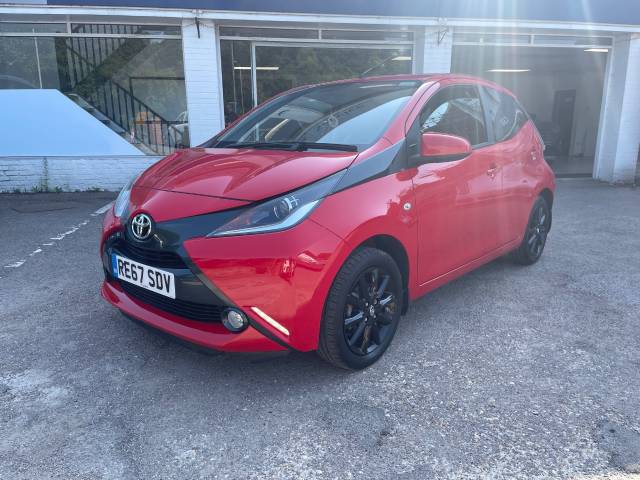 Toyota Aygo 1.0 VVT-i X-Style 5dr x-shift - FTSH - REAR CAMERA- BLUETOOTH Hatchback Petrol Red