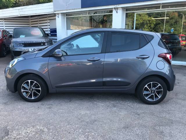 2017 Hyundai i10 1.2 Premium 5dr Auto - AIR CON - ALLOYS - BLUETOOTH - CRUISE