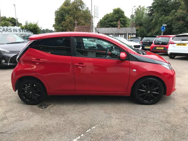 2017 Toyota Aygo 1.0 VVT-i X-Style 5dr x-shift - CAMERA - AIR CON - ALLOYS