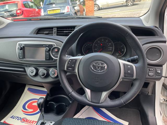 2012 Toyota Yaris 1.33 VVT-i TR 5dr Multidrive S - ONE OWNER - FTSH -  REAR CAMERA AND SENSORS