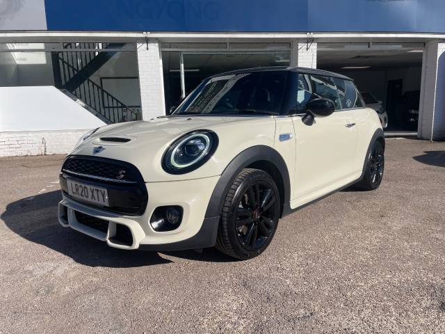 Mini Hatchback 2.0 Cooper S Sport II 3dr Auto - H/ SEAT - NAV - SUNROOF - SENORS Hatchback Petrol White