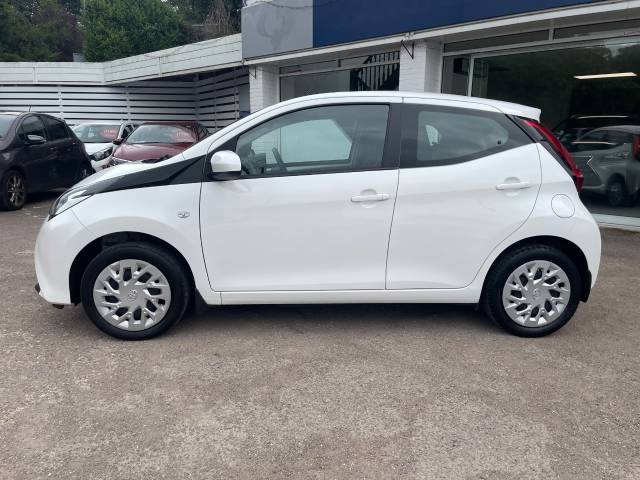2021 Toyota Aygo 1.0 VVT-i X-Play TSS 5dr- APPLE CAR PLAY- REAR CAMERA