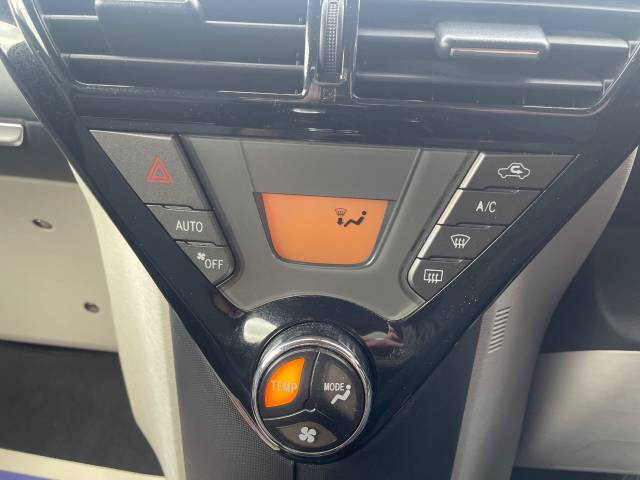 2014 Toyota iQ 1.0 VVT-i 2 3dr - FULL TOYOTA HISTORY - AIR CON - E/F/MIRRIORS