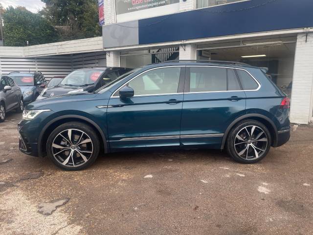 2021 Volkswagen Tiguan 2.0 TDI 200 4Motion R-Line 5dr DSG - FVSH - CAR PLAY - H/SEATS AND WHEEL
