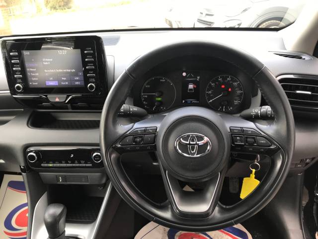 2021 Toyota Yaris 1.5 Hybrid Icon 5dr CVT - APPLE CAR PLAY - REAR CAMERA - BLUETOOTH