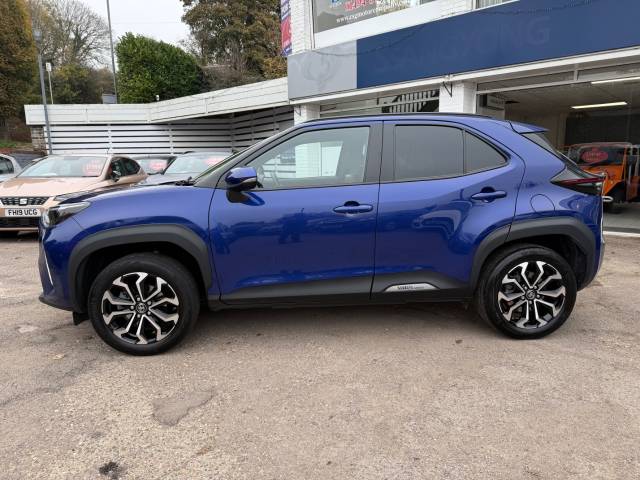 2023 Toyota Yaris Cross 1.5 Hybrid Design 5dr CVT - APPLE CAR PLAY -