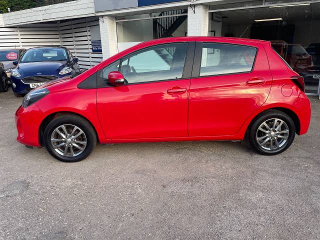 2015 Toyota Yaris 1.33 VVT-i Icon 5dr - BLUETOOTH - AIR CON - £35.00 TAX