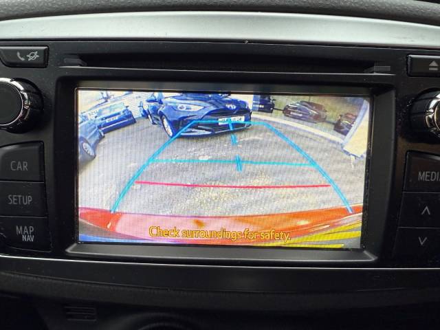 2012 Toyota Yaris 1.33 VVT-i TR 5dr - £35 TAX - BLUETOOTH - CAMERA - AIR