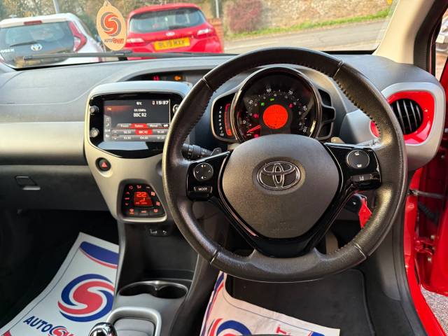 2020 Toyota Aygo 1.0 VVT-i X-Trend TSS 5dr x-shift - TOYOTA SERVICE HISTORY - REAR CAMERA - BLUETOOTH -