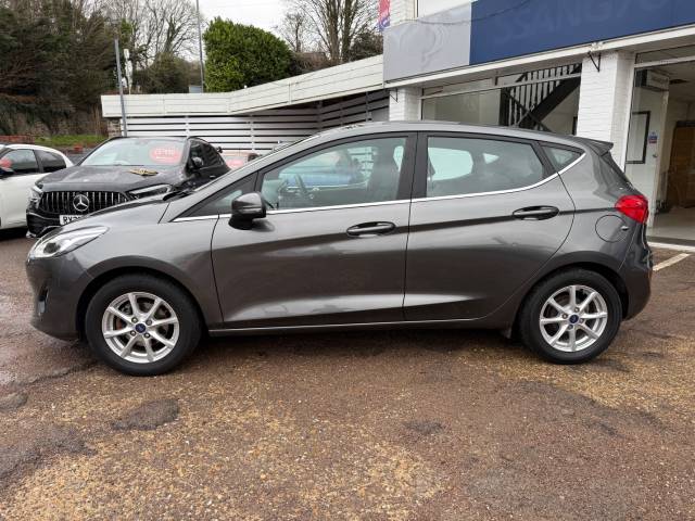 2019 Ford Fiesta 1.1 Zetec 5dr - ONE OWNER - REAR CAMERA- CAR PLAY