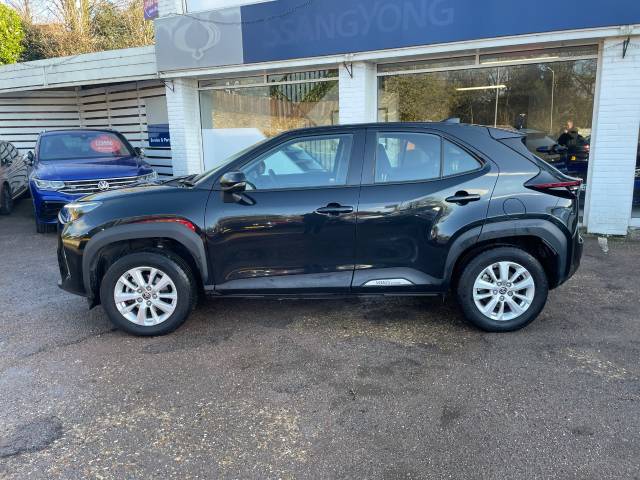 2022 Toyota Yaris Cross 1.5 Hybrid Icon 5dr CVT - 1 OWNER  - PARKING SENSORS - CAMERA -