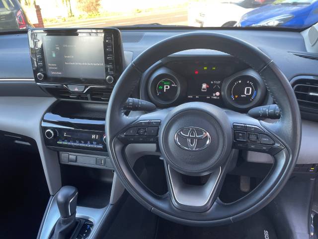 2022 Toyota Yaris Cross 1.5 Hybrid Icon 5dr CVT - 1 OWNER  - PARKING SENSORS - CAMERA -